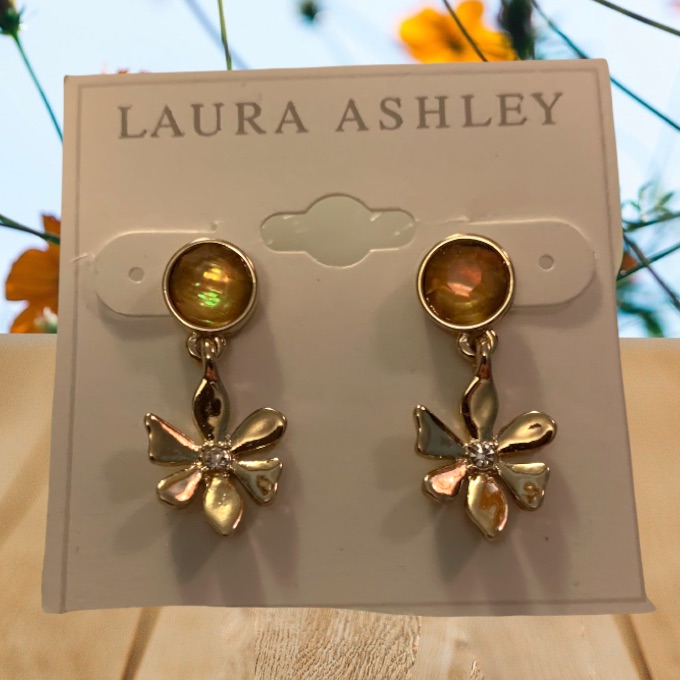 Laura Ashley Red Moonstone Like Gold Drop Dangling Daisy Earrings New